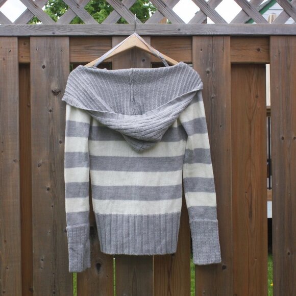 PREPPY URBAN HERITAGE Knit Sweater Hoodie Pullover Women's Medium - Picture 2 of 4